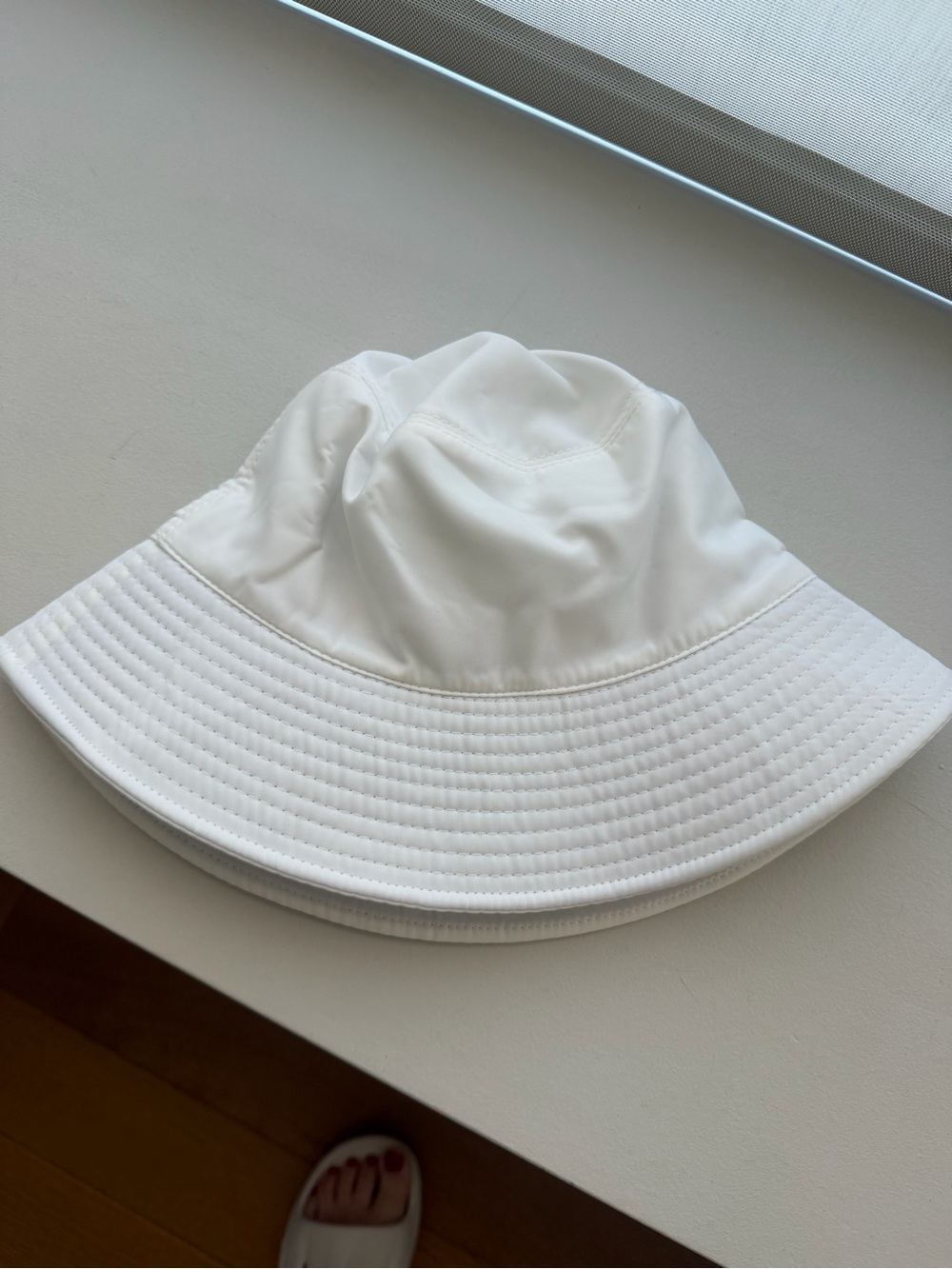 Prada White Nylon Bucket Hat with Logo Patch NWT - Picture 6 of 6